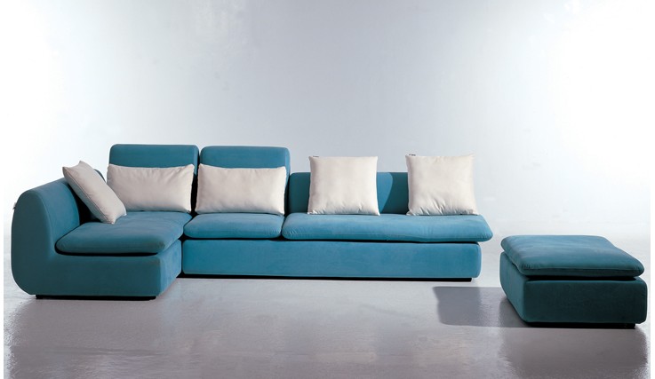 長安保潔公司是如何清洗不同材質(zhì)沙發(fā)？